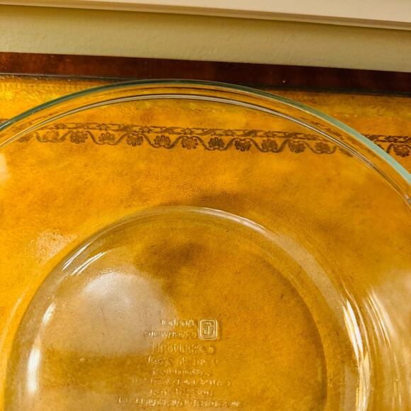 Anchor Hocking Ovenware Round Glass Casserole Dish w Handles 2 Quart #1038 USA - Picture 3 of 4